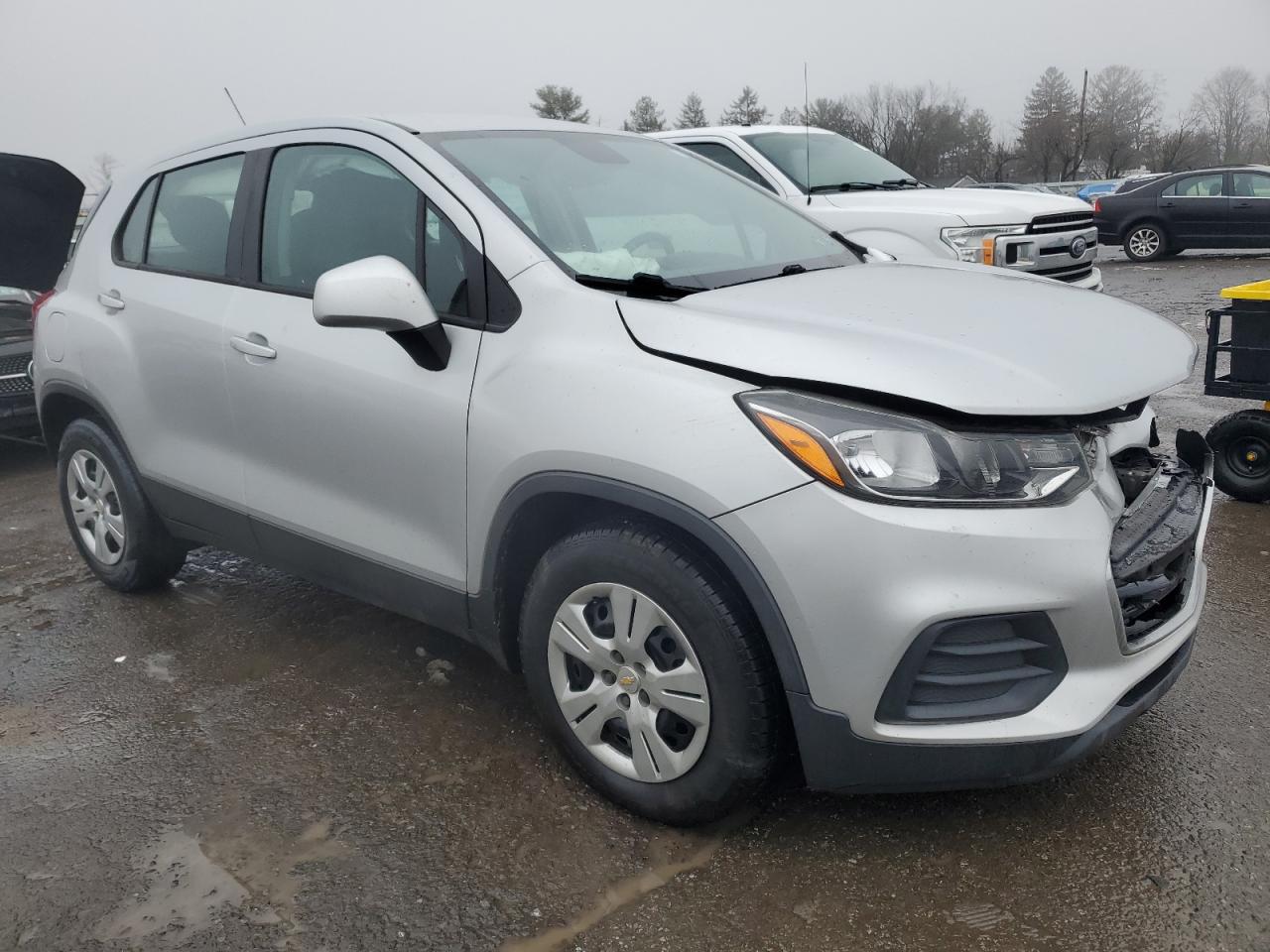 2017 Chevrolet Trax VIN 3GNCJKSB5HL132987 Copart auction photo, front end / side damage thumbnail 4