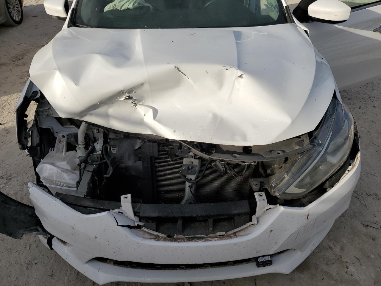 2019 Nissan Sentra VIN 3N1AB7AP0KY345480 Copart auction photo, front end damage thumbnail 11