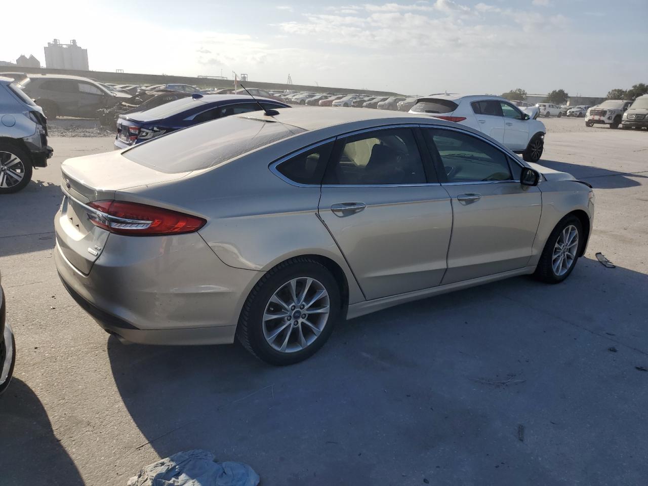 2017 Ford Fusion VIN 3FA6P0HD7HR304327 Copart auction photo, front end / side damage thumbnail 3
