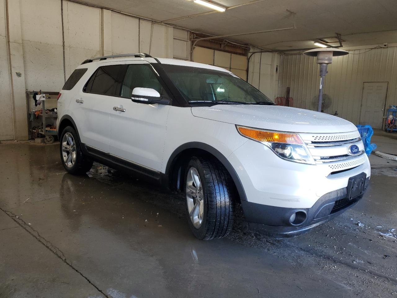 2015 Ford Explorer VIN 1FM5K7F88FGA05402 Copart auction photo, rear end / undercarriage damage thumbnail 4