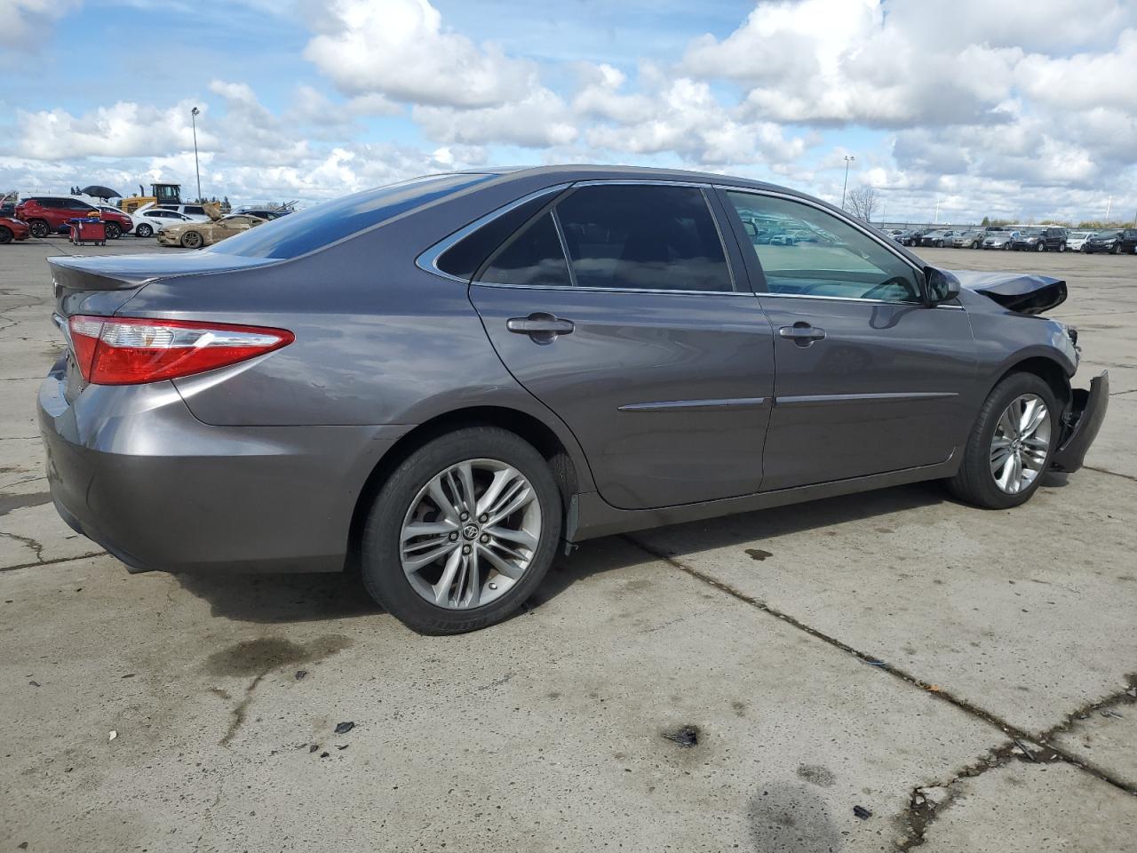 2016 Toyota Camry VIN 4T1BF1FK0GU513141 Copart auction photo, front end damage thumbnail 3