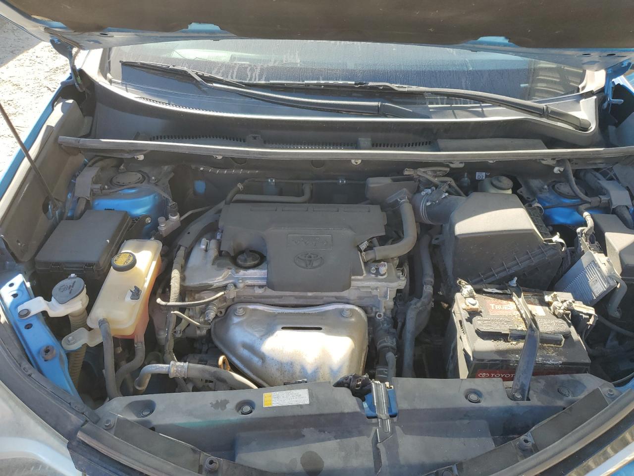 2018 Toyota RAV 4 VIN 2T3WFREV5JW474086 Copart auction photo, front end / minor dent/scratches damage thumbnail 11