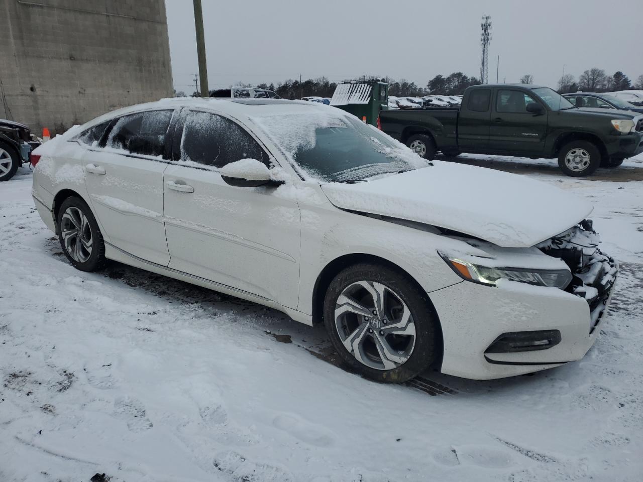 2018 Honda Accord VIN 1HGCV1F54JA105032 Copart auction photo, front end / minor dent/scratches damage thumbnail 4
