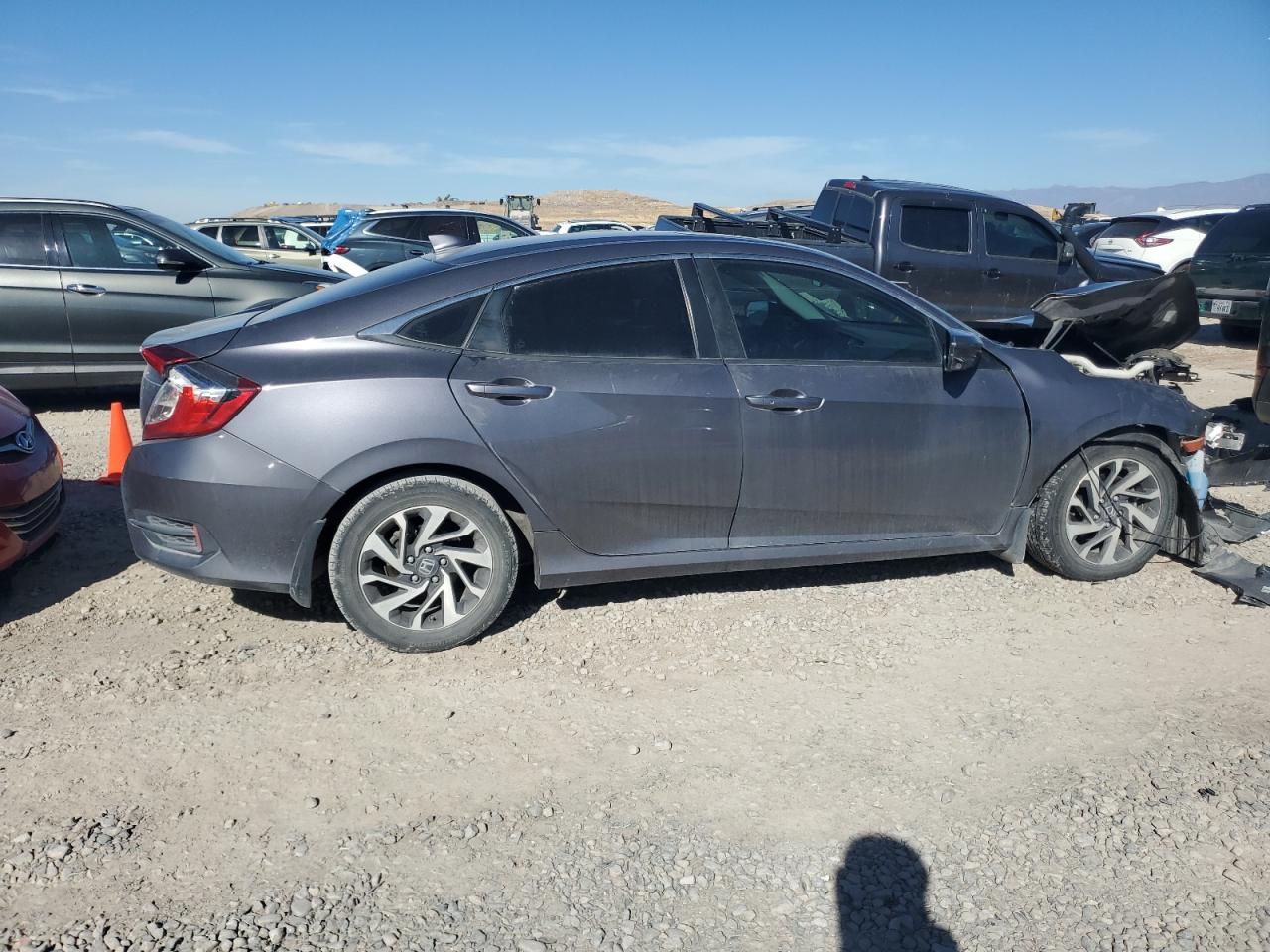 2018 Honda Civic VIN 2HGFC2F70JH575411 Copart auction photo, front end damage thumbnail 3