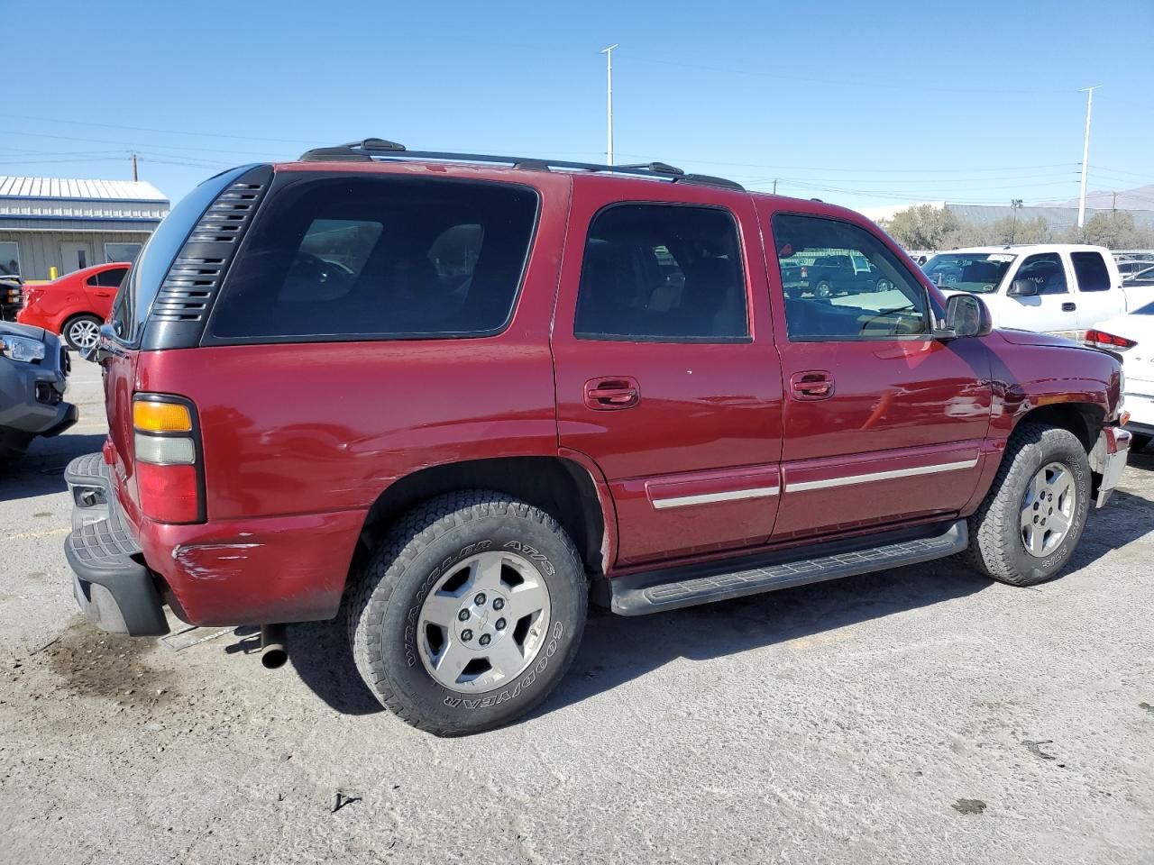 2004 Chevrolet Tahoe VIN 1GNEK13T84J286506 Copart auction photo, vandalism damage thumbnail 3