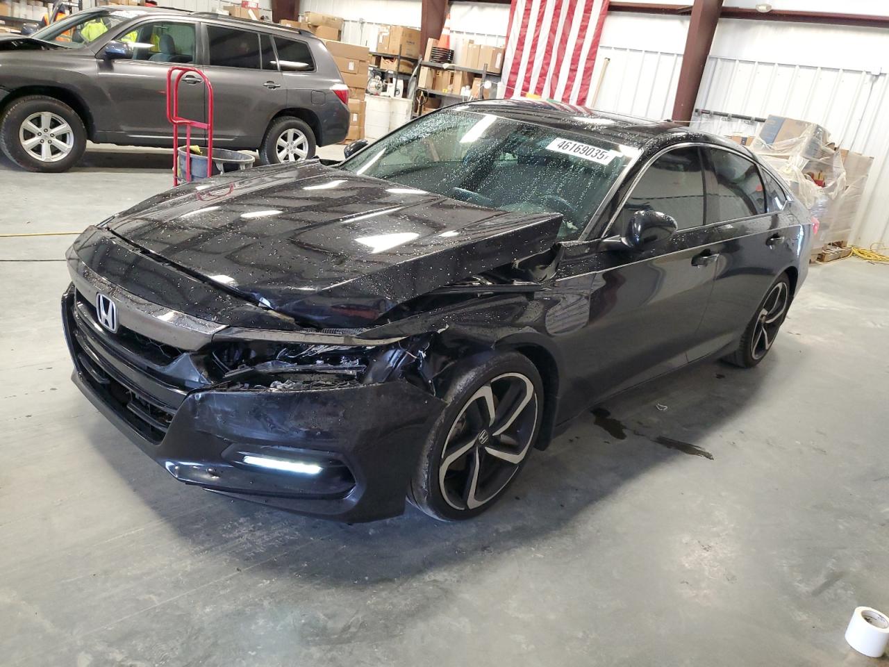 2018 Honda Accord VIN 1HGCV2F30JA051670