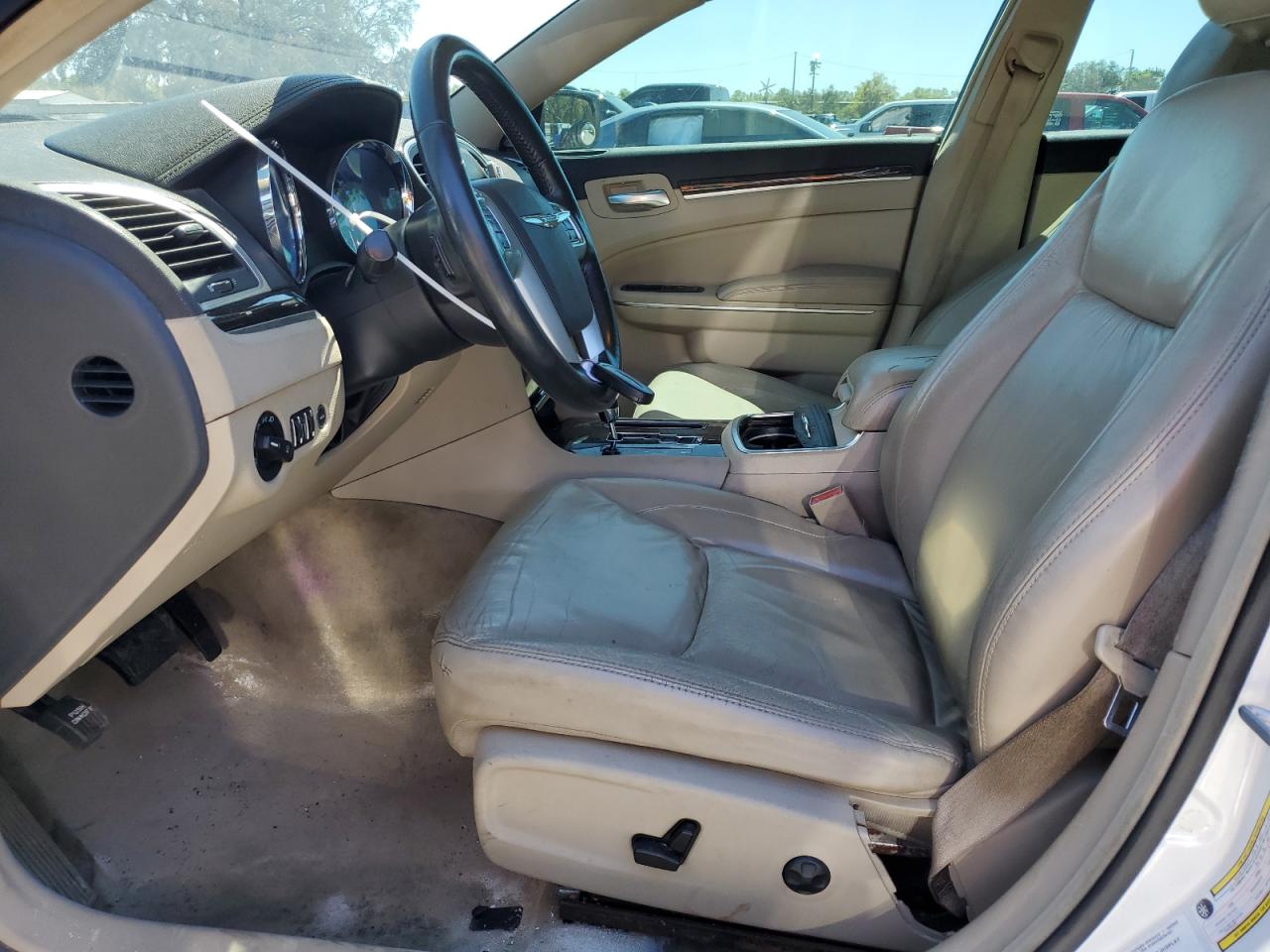 2011 Chrysler 300 VIN 2C3CA5CG8BH529649 Copart auction photo, water/flood / front end damage thumbnail 7