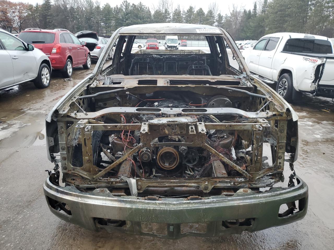 2014 Chevrolet Silverado VIN 3GCUKREC6EG362694 Copart auction photo, burn damage thumbnail 5
