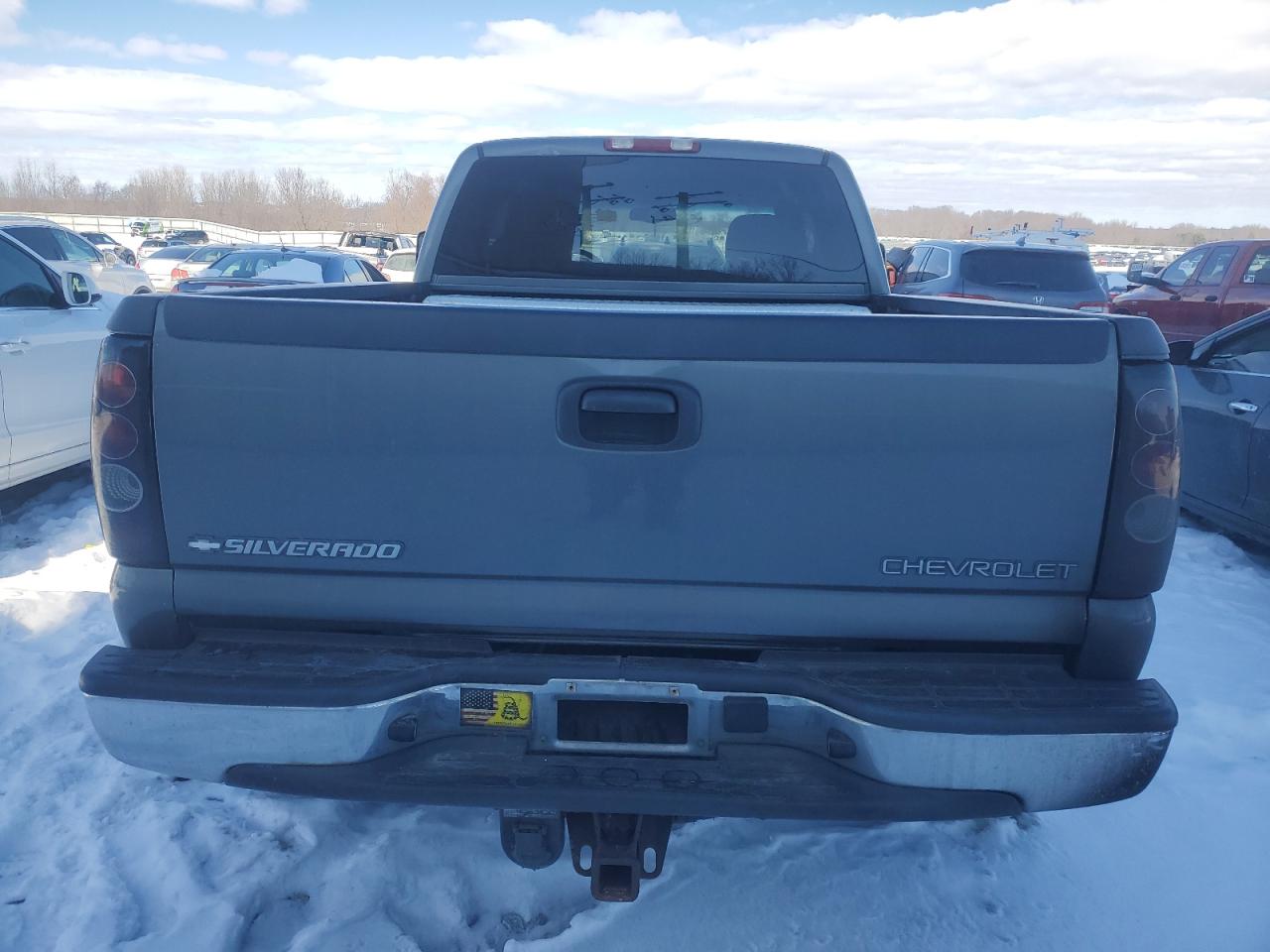 2002 Chevrolet Silverado VIN 1GCHK29122E159872 Copart auction photo, side damage thumbnail 6