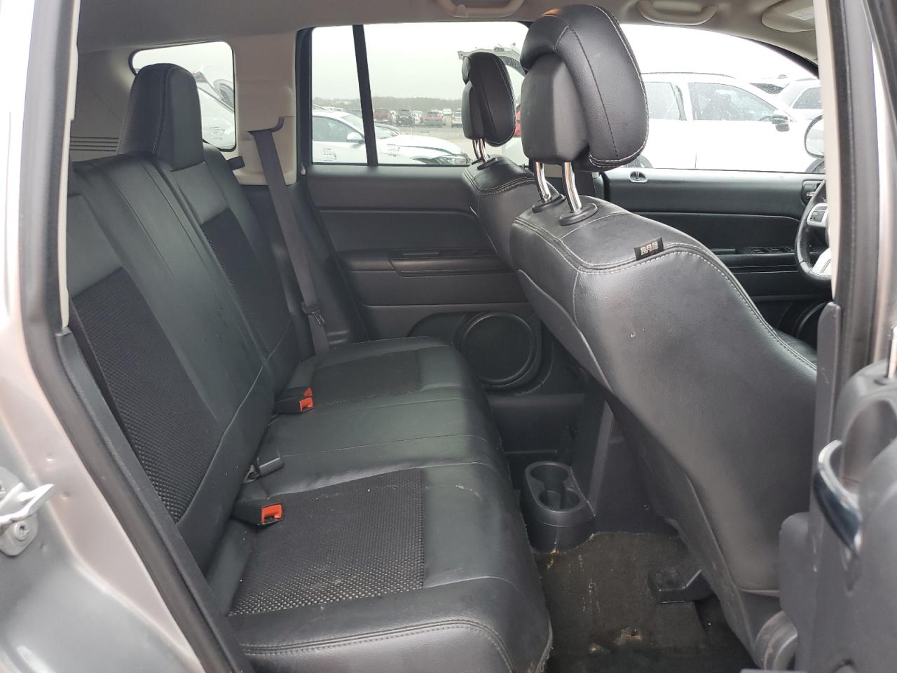 2016 Jeep Compass VIN 1C4NJCBA0GD805123 Copart auction photo, rear end damage thumbnail 11