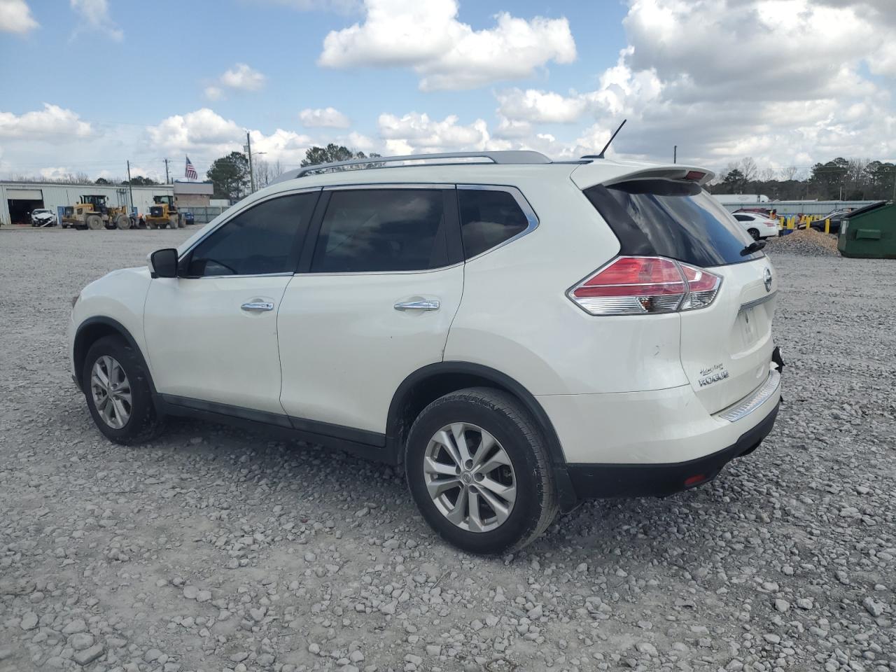 2015 Nissan Rogue VIN 5N1AT2MV1FC778971 Copart auction photo, rear end / minor dent/scratches damage thumbnail 2
