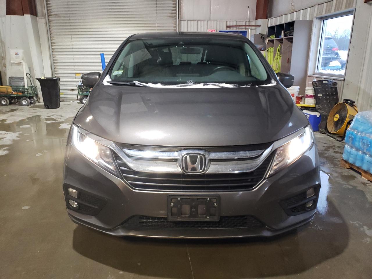 2018 Honda Odyssey VIN 5FNRL6H53JB053876 Copart auction photo, mechanical / normal wear damage thumbnail 5