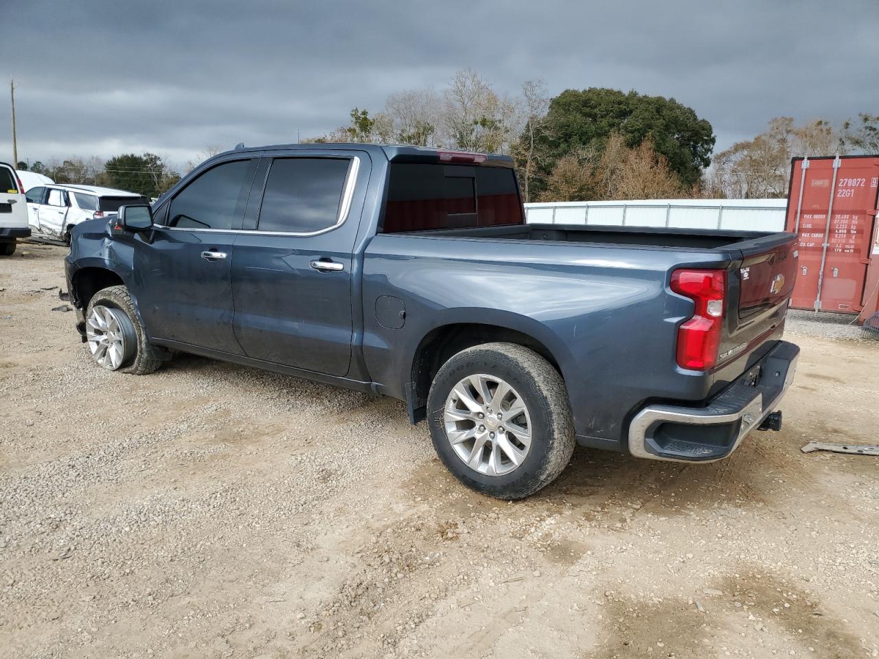 2022 Chevrolet Silverado VIN 1GCUYGED1NZ218224 Copart auction photo, front end damage thumbnail 2