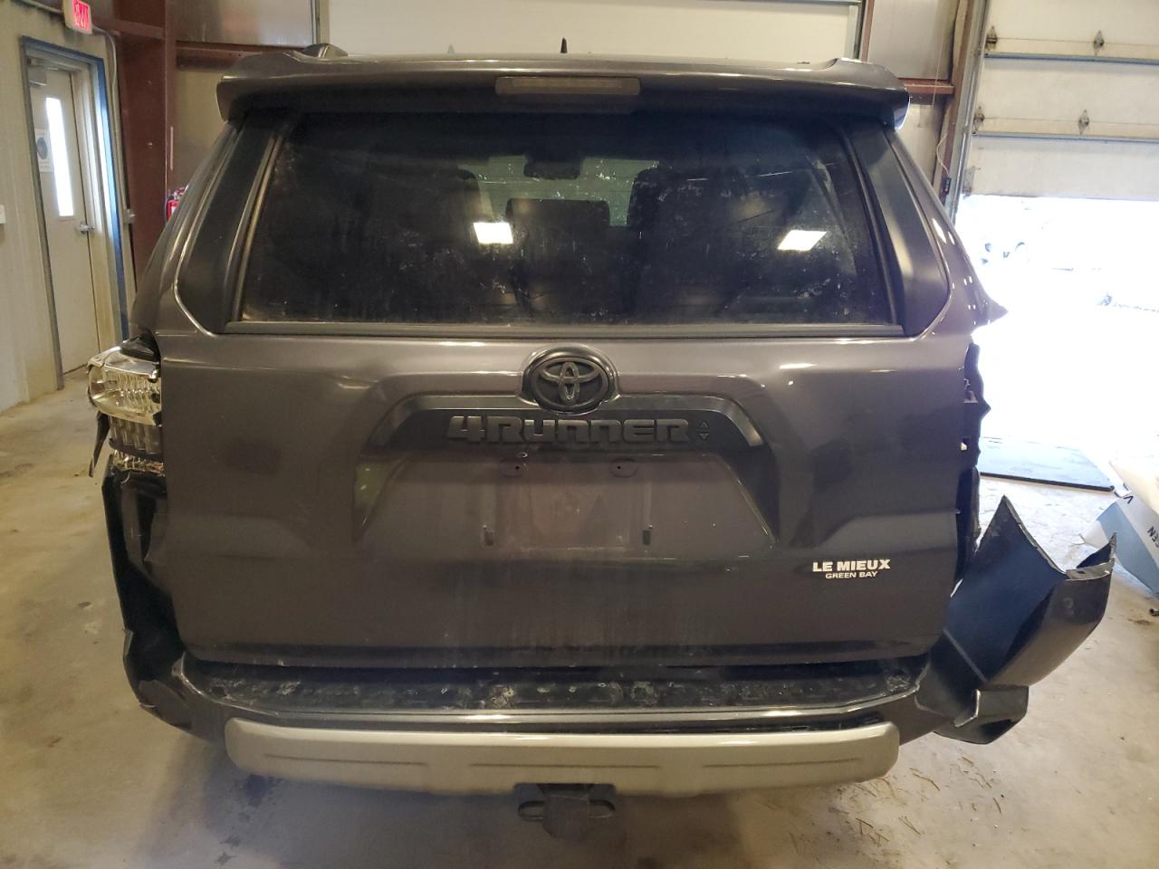 2020 Toyota 4Runner VIN JTEBU5JR2L5823720 Copart auction photo, rear end / front end damage thumbnail 6
