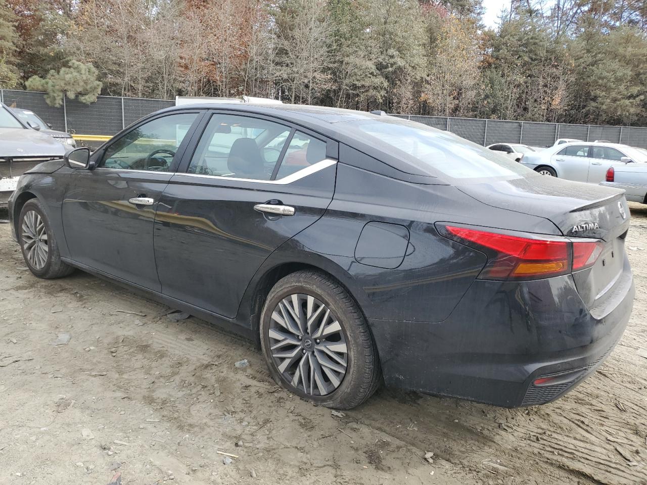 2024 Nissan Altima VIN 1N4BL4DV3RN320075 Copart auction photo, vandalism damage thumbnail 2
