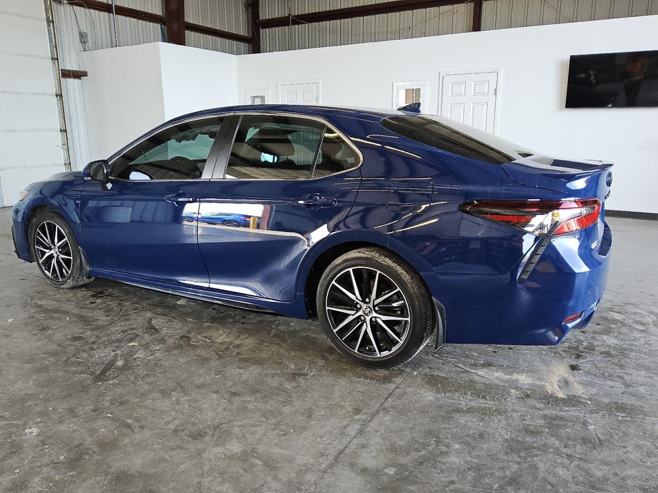 2023 Toyota Camry VIN 4T1G11AK7PU138389 Copart auction photo, side / front end damage thumbnail 2