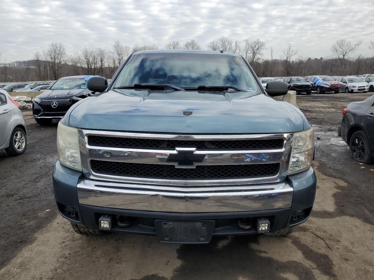 2008 Chevrolet Silverado VIN 3GCEK133X8G249313 Copart auction photo, rear end / side damage thumbnail 5
