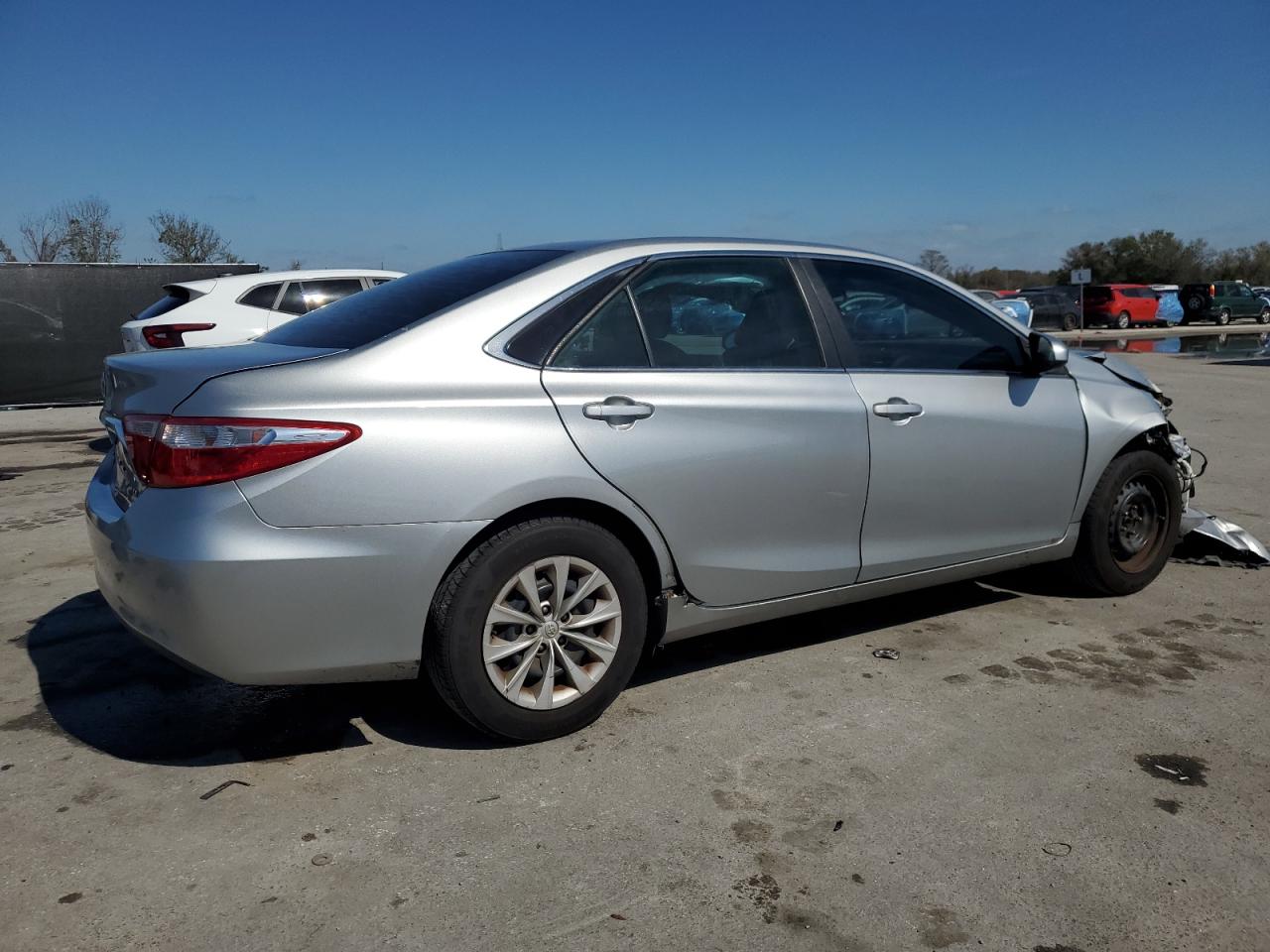 2016 Toyota Camry VIN 4T4BF1FK6GR546375 Copart auction photo, front end / side damage thumbnail 3