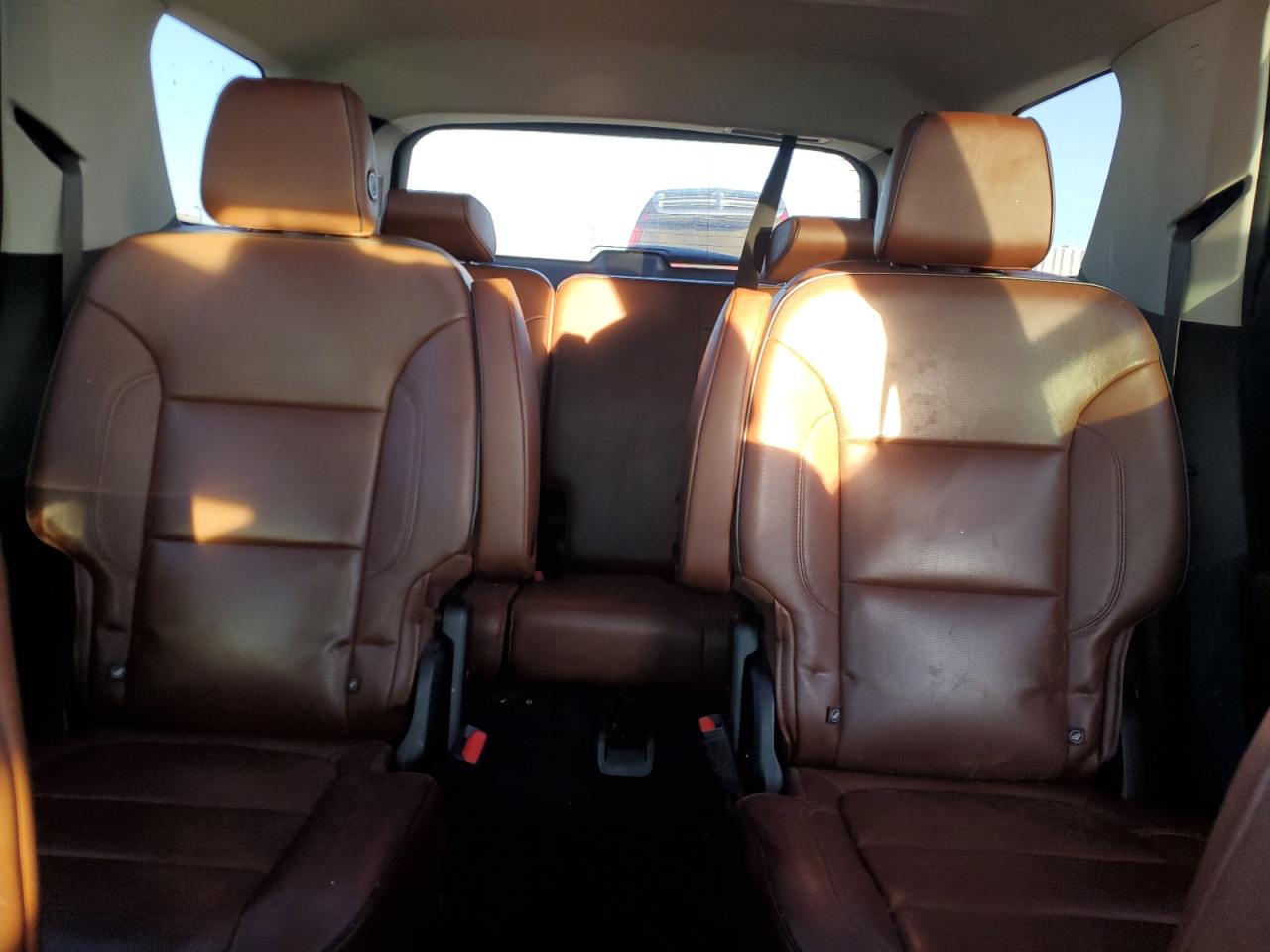 2018 Chevrolet Traverse VIN 1GNEVKKW5JJ183371 Copart auction photo, frame damage / all over damage thumbnail 10