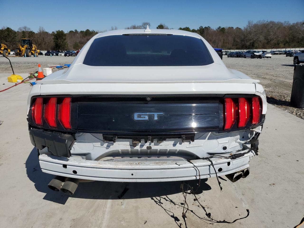 2022 Ford Mustang VIN 1FA6P8CF8N5141337 Copart auction photo, front end / rear end damage thumbnail 6