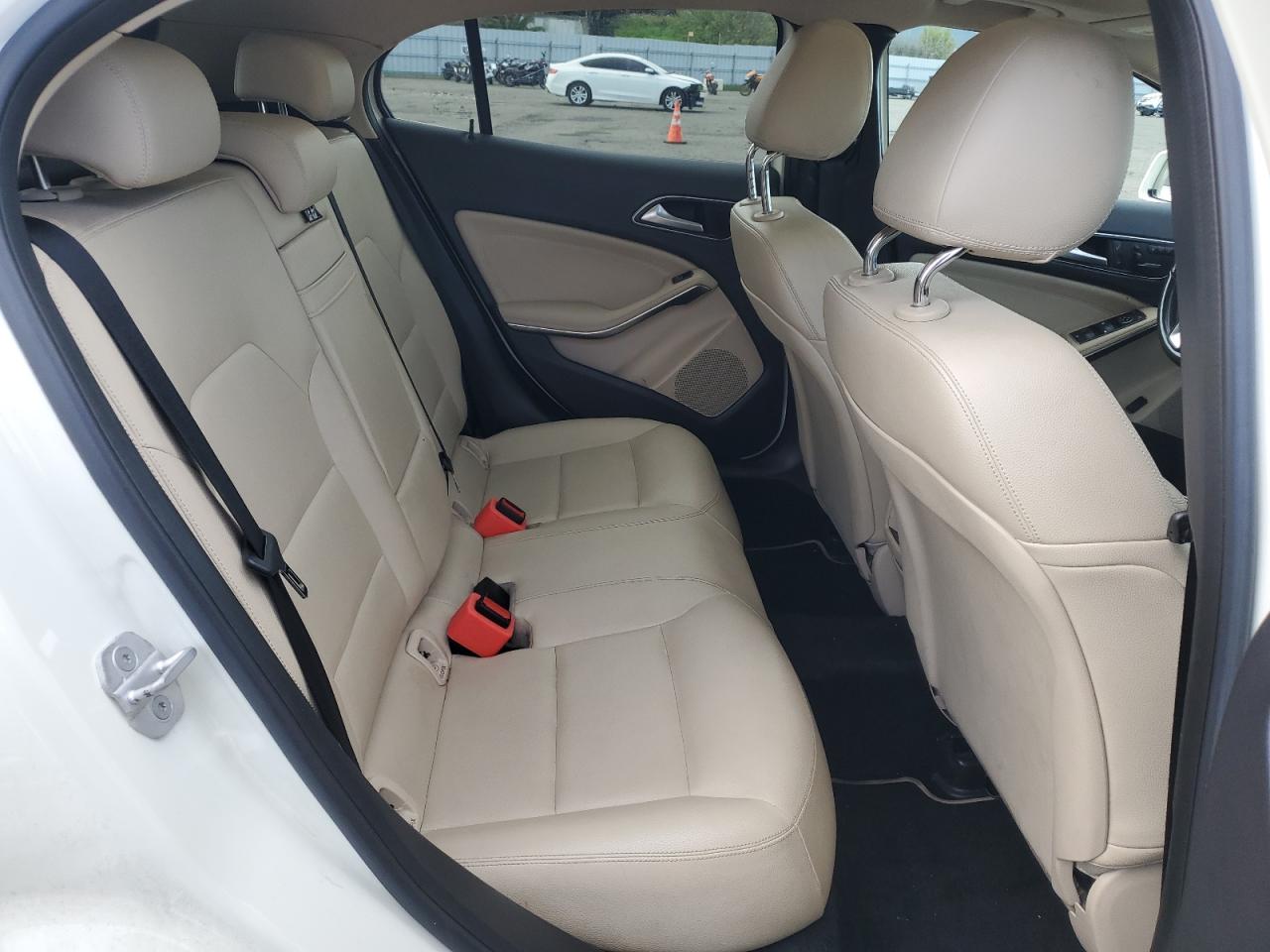 2015 Mercedes-Benz GLA-klasse VIN WDCTG4EB8FJ115663 Copart auction photo, mechanical damage thumbnail 10