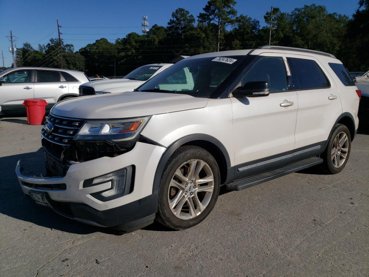 2017 Ford Explorer VIN 1FM5K8D81HGB44055