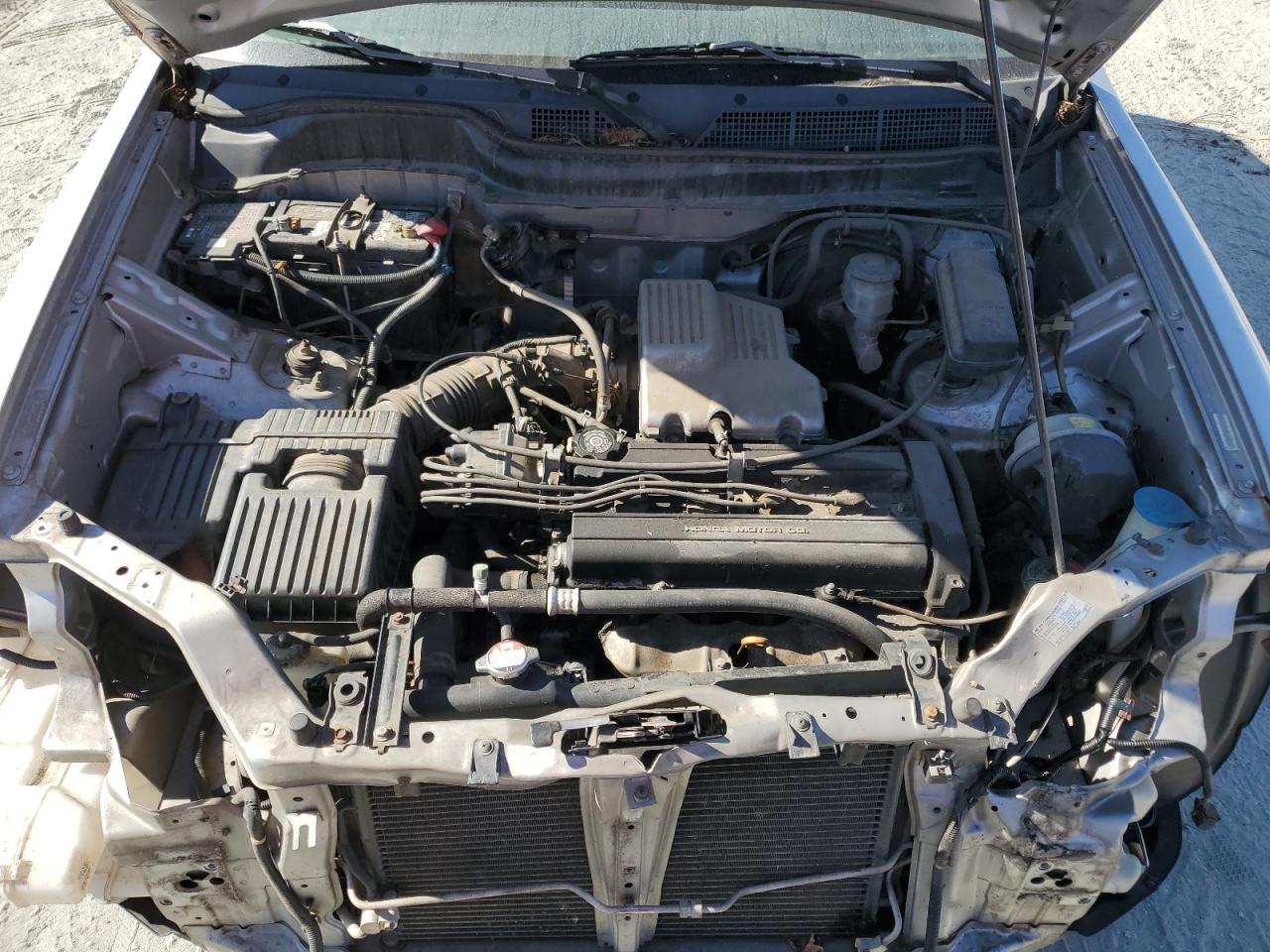 2001 Honda CR-V VIN JHLRD184X1C027928 Copart auction photo, front end damage thumbnail 11