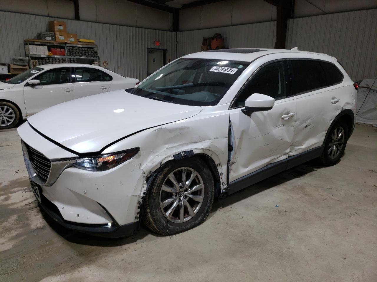 2018 Mazda CX-9 VIN JM3TCBCY1J0204302 - Copart auction photo