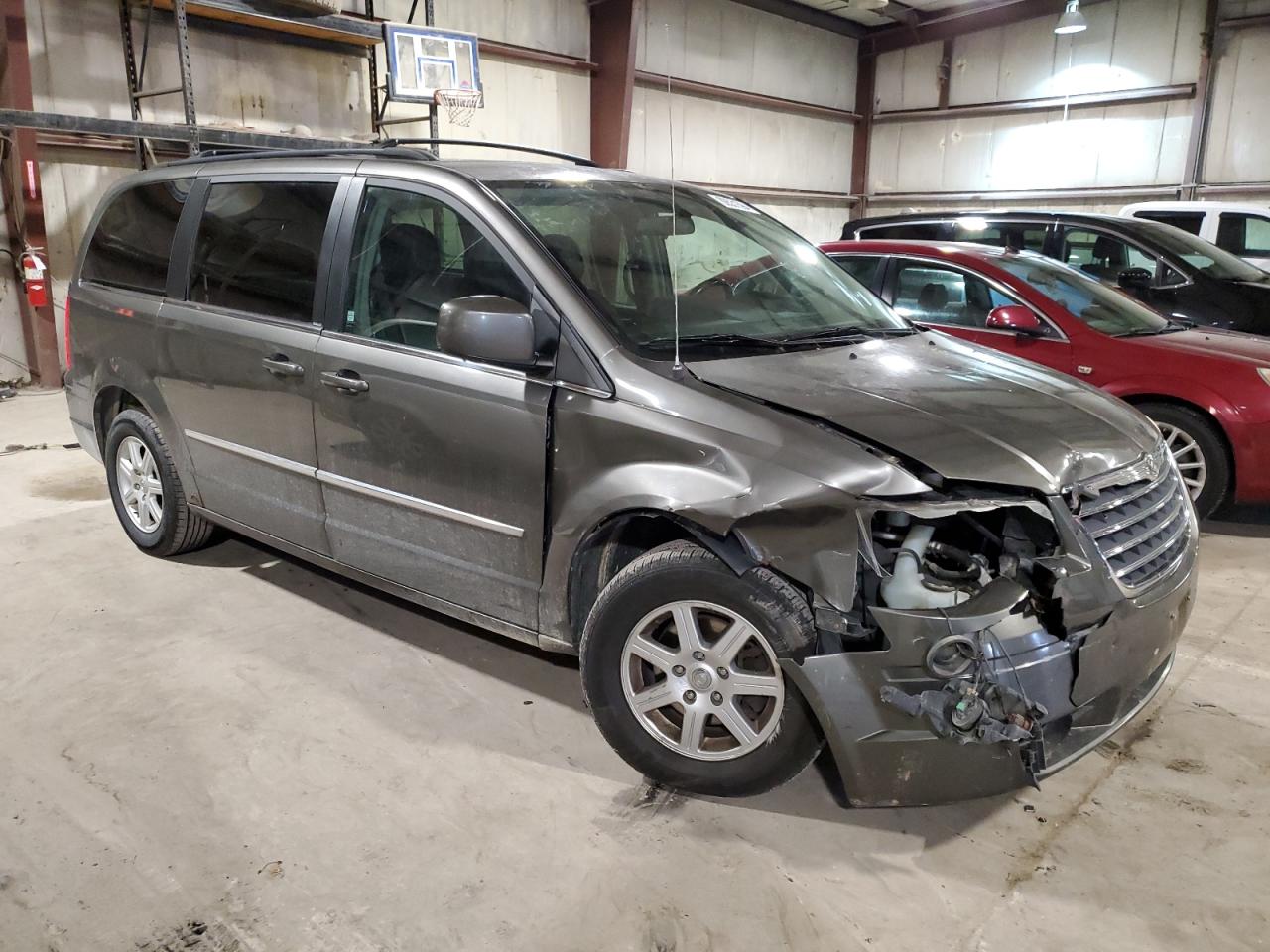 2010 Chrysler Town & Country VIN 2A4RR8D18AR405748 Copart auction photo, front end / minor dent/scratches damage thumbnail 4