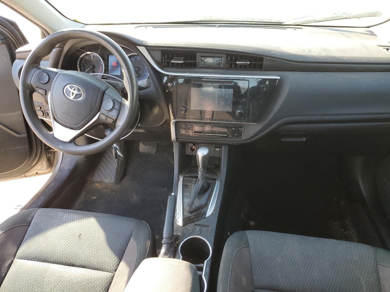 2018 Toyota Corolla VIN 2T1BURHE6JC101438 Copart auction photo, front end / minor dent/scratches damage thumbnail 8