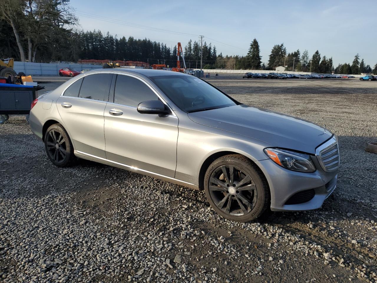2015 Mercedes-Benz C-klasse VIN 55SWF4KB9FU070586 Copart auction photo, undercarriage damage thumbnail 4
