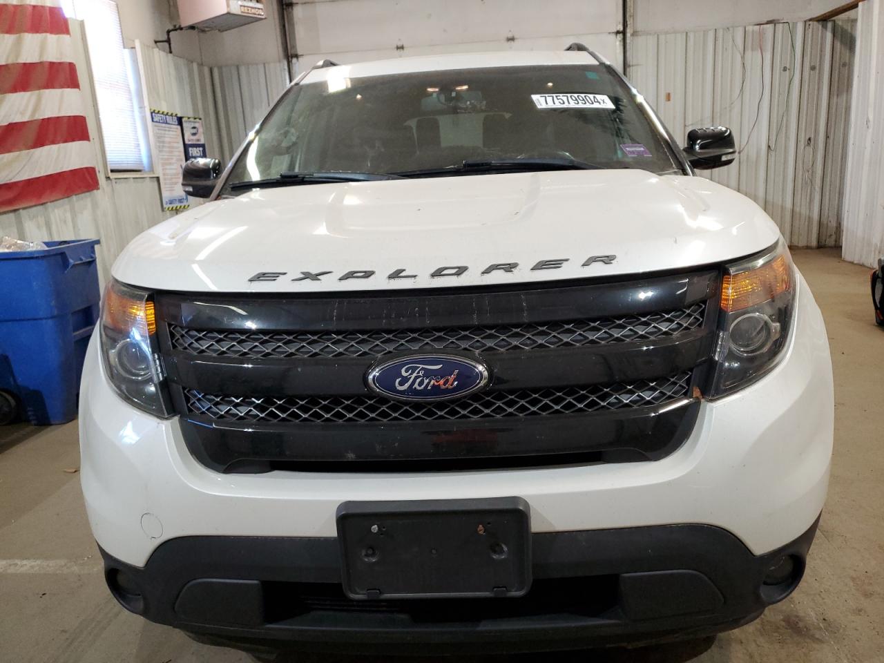 2015 Ford Explorer VIN 1FM5K8GT5FGB28843 Copart auction photo, rear end / minor dent/scratches damage thumbnail 5