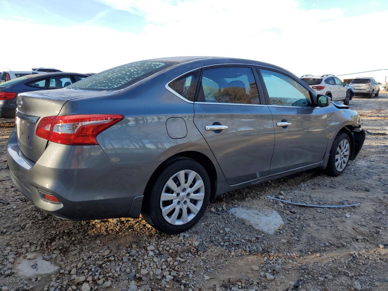 2017 Nissan Sentra VIN 3N1AB7APXHL637319 Copart auction photo, front end damage thumbnail 3