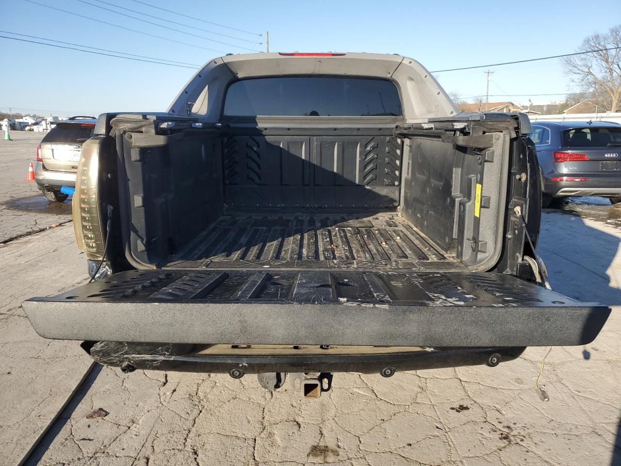 2009 Chevrolet Avalanche VIN 3GNFK32089G228931 Copart auction photo, rear end damage thumbnail 6