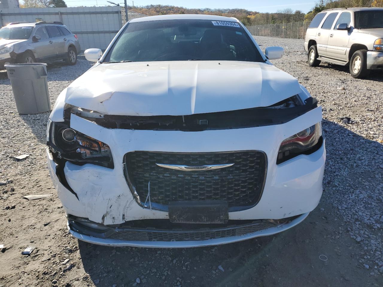 2019 Chrysler 300 VIN 2C3CCABG3KH562711 Copart auction photo, front end damage thumbnail 5