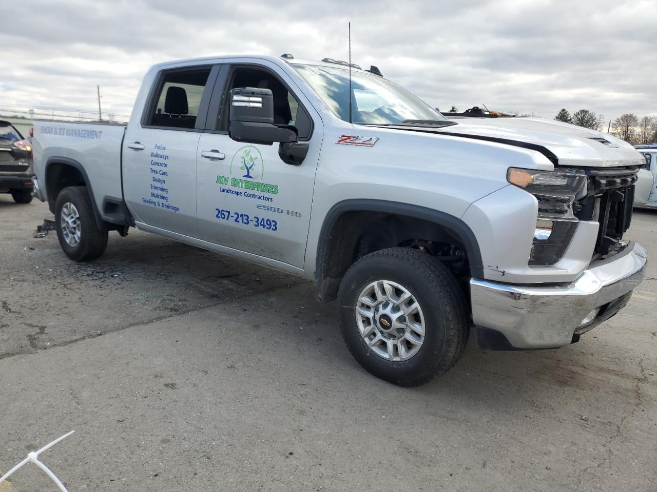 2022 Chevrolet Silverado VIN 2GC4YNE70N1240738 Copart auction photo, front end / side damage thumbnail 4