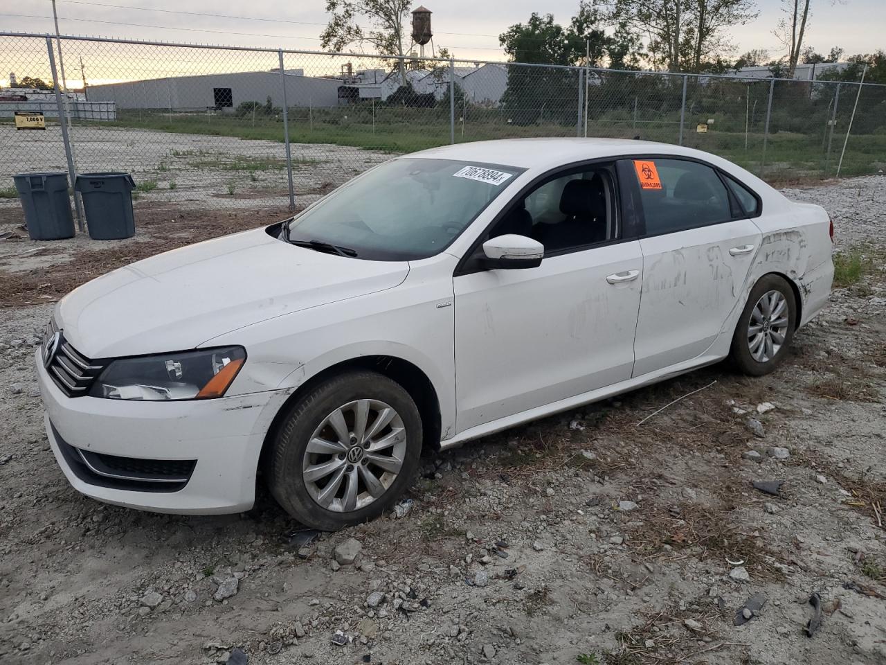 2015 Volkswagen Passat VIN 1VWAT7A31FC075601