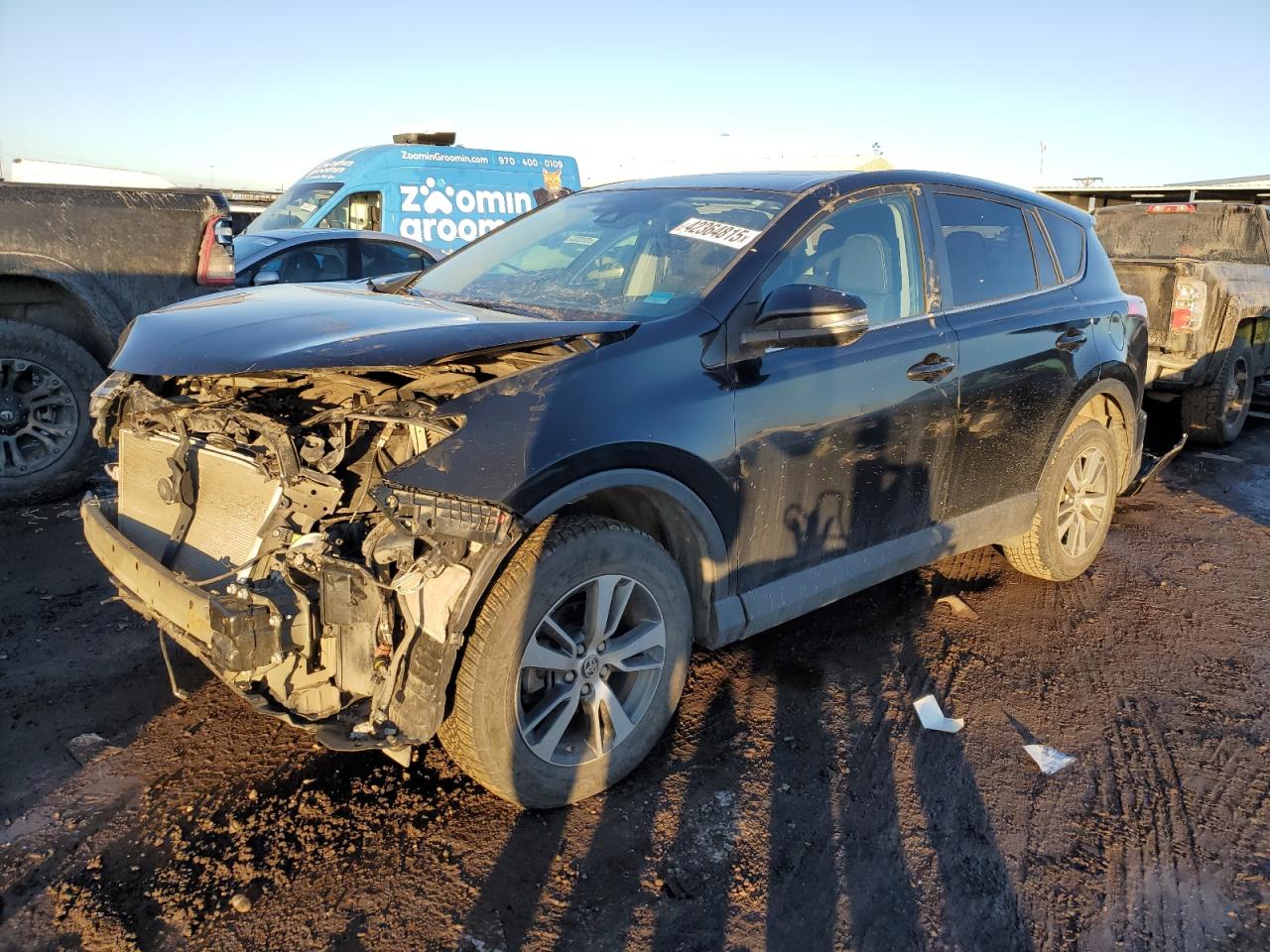 2018 Toyota RAV 4 VIN 2T3RFREV4JW811781