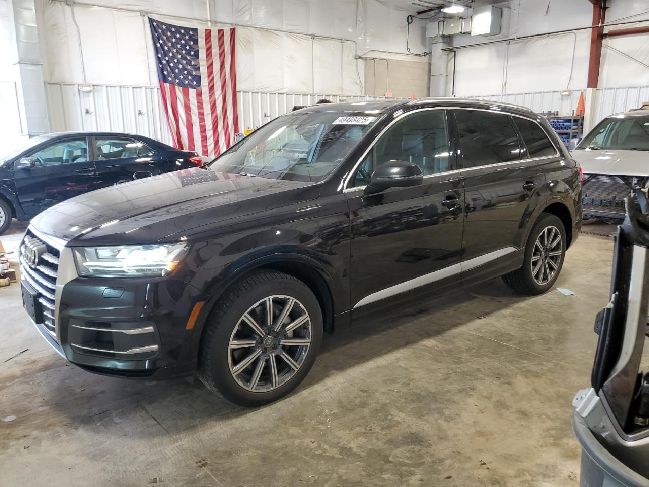 2017 Audi Q7 VIN WA1VAAF79HD009369 - Copart auction photo