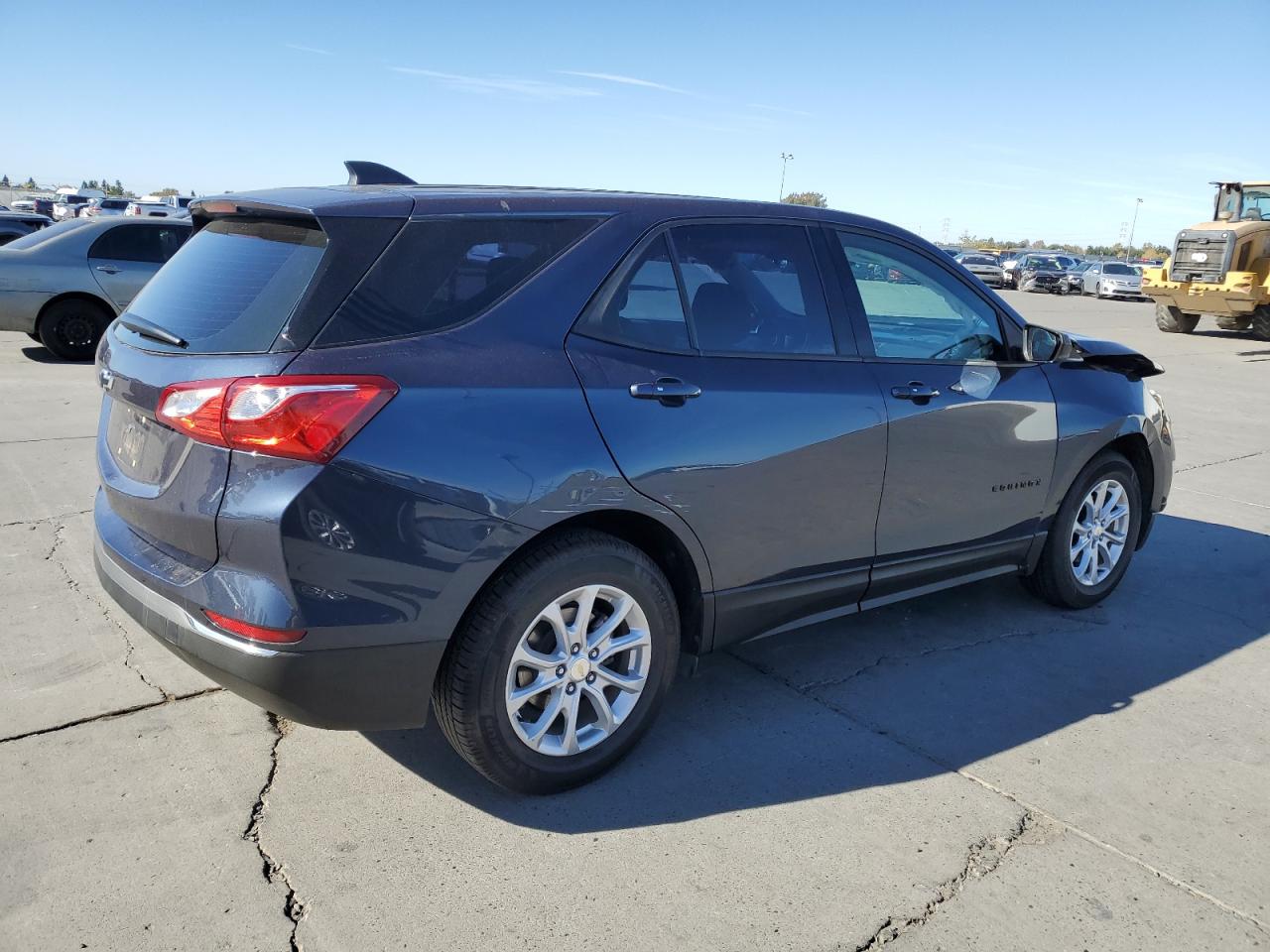 2018 Chevrolet Equinox VIN 3GNAXHEV7JL407957 Copart auction photo, side / front end damage thumbnail 3