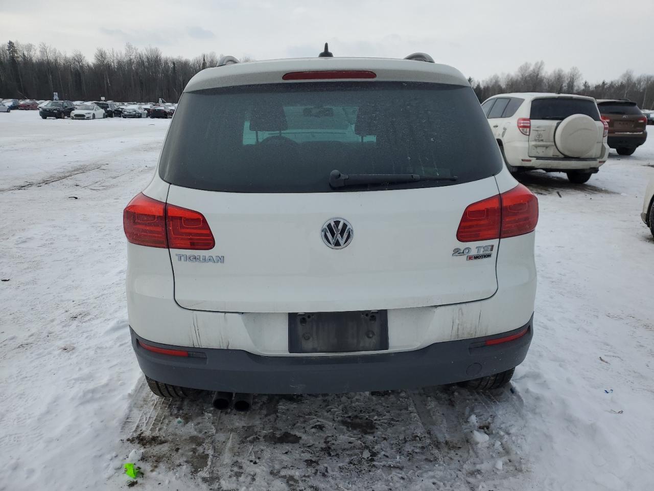 2016 Volkswagen Tiguan VIN WVGJV7AX4GW593746 Copart auction photo, front end / side damage thumbnail 6