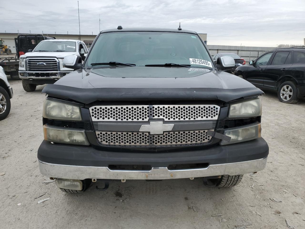 2004 Chevrolet Avalanche VIN 3GNEK12T94G200008 Copart auction photo, rear end / side damage thumbnail 5