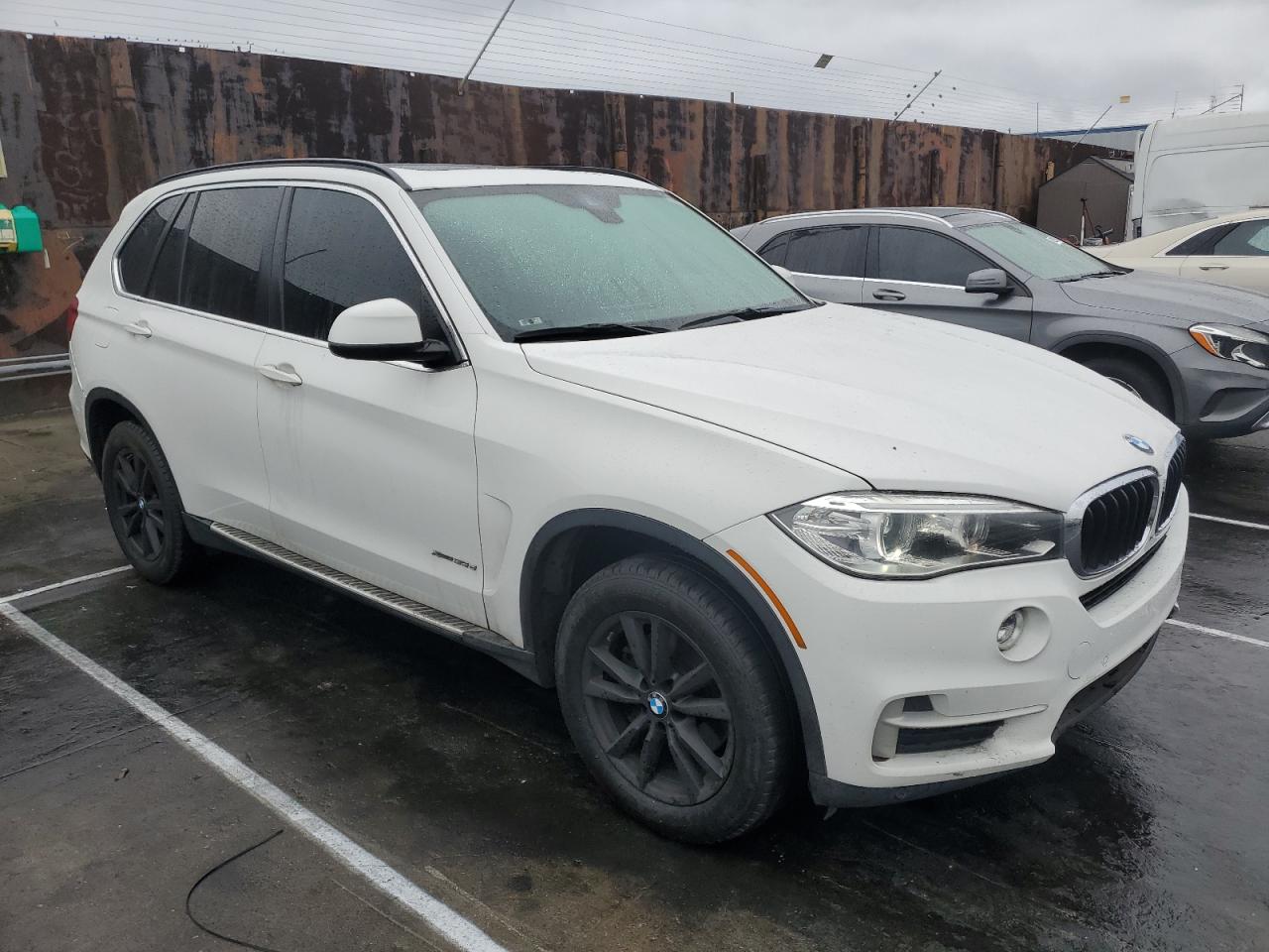 2014 BMW X5 VIN 5UXKS4C52E0C07144 Copart auction photo, minor dent/scratches damage thumbnail 4