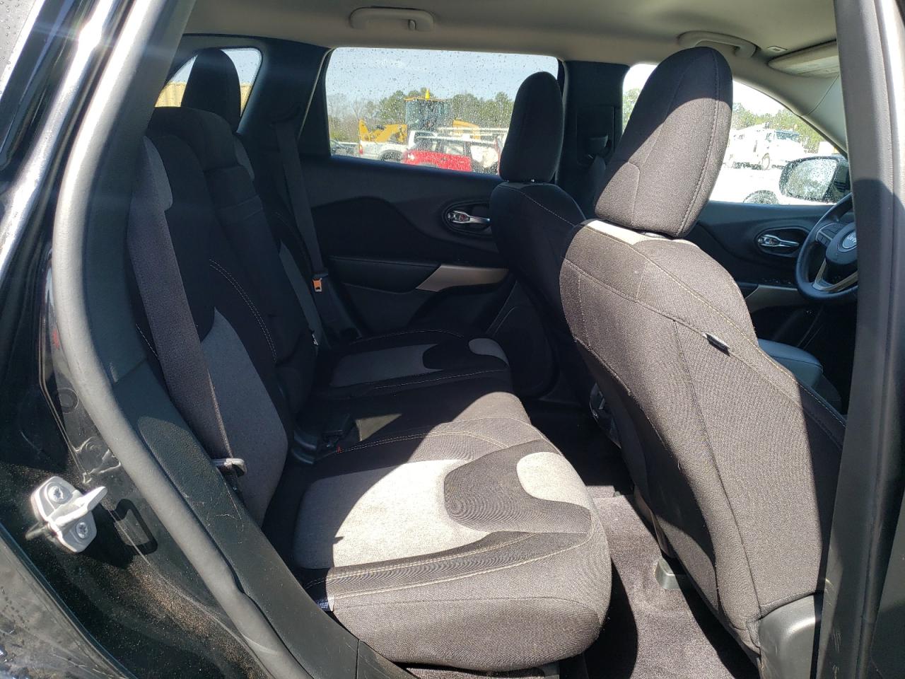 2018 Jeep Grand Cherokee VIN 1C4PJLCB2JD604833 Copart auction photo, rear end damage thumbnail 11