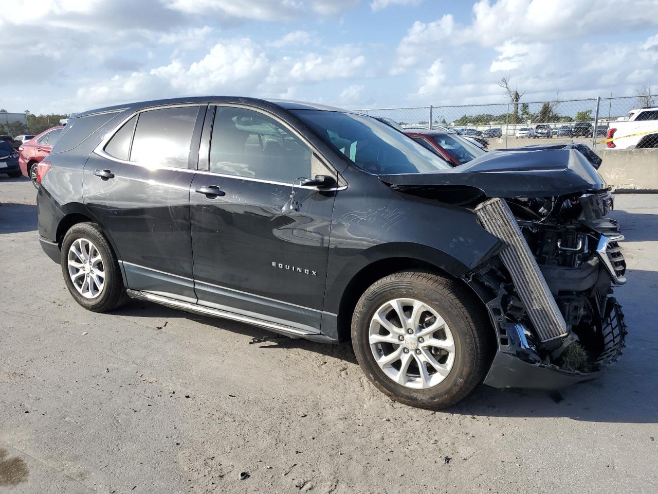 2019 Chevrolet Equinox VIN 2GNAXKEV5K6190444 Copart auction photo, front end / side damage thumbnail 4