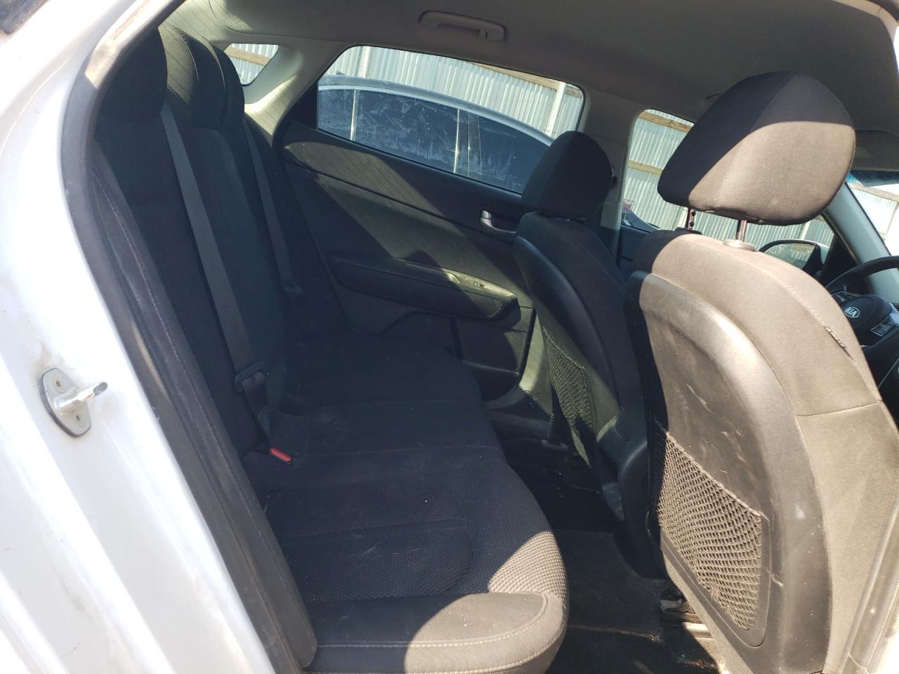 2019 KIA Optima VIN 5XXGT4L36KG349619 Copart auction photo, front end / minor dent/scratches damage thumbnail 10