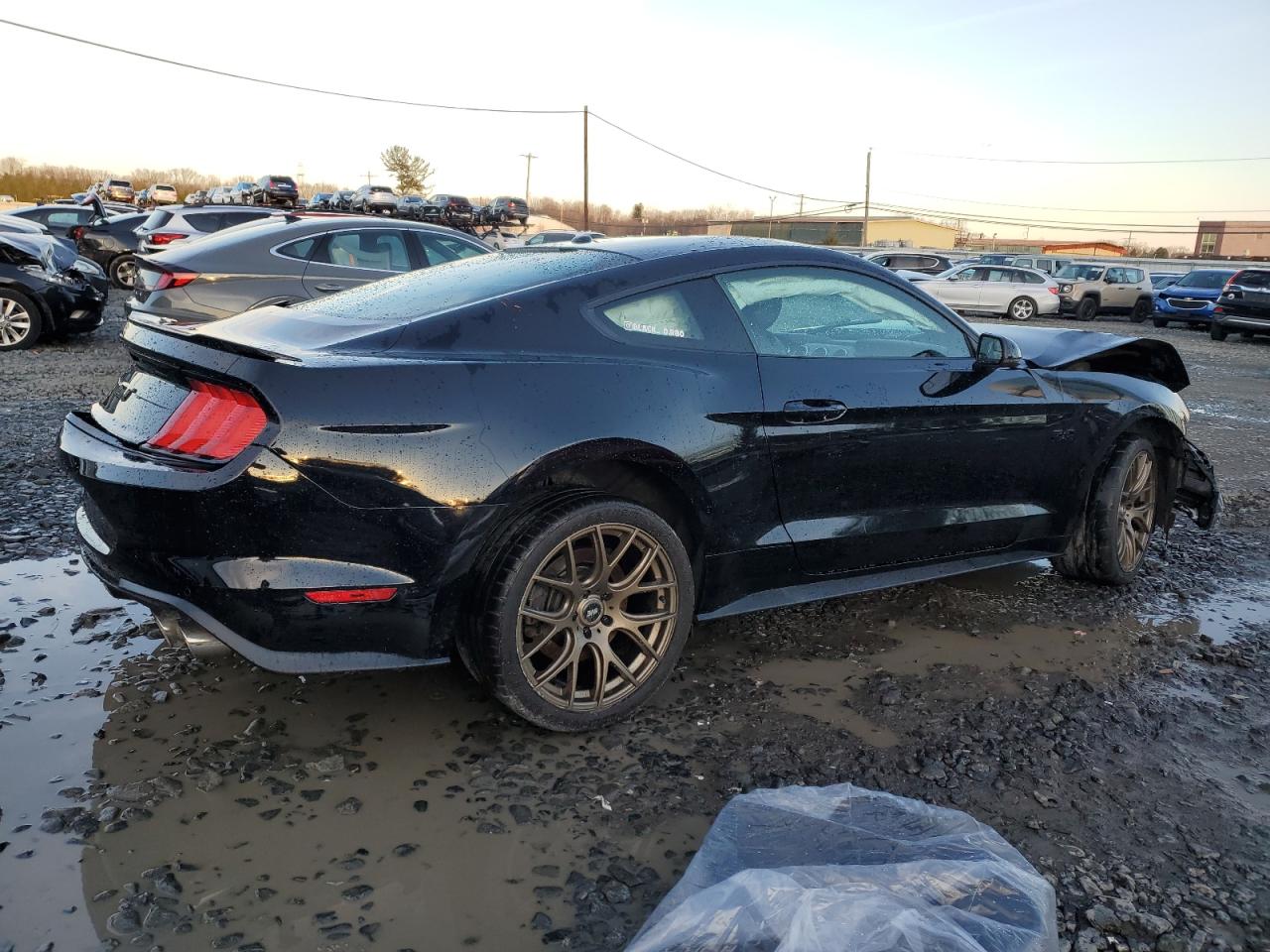 2018 Ford Mustang VIN 1FA6P8CFXJ5127370 Copart auction photo, front end / rear end damage thumbnail 3
