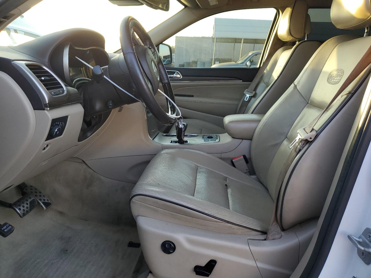 2014 Jeep Grand Cherokee VIN 1C4RJFCM0EC299937 Copart auction photo, front end / undercarriage damage thumbnail 7