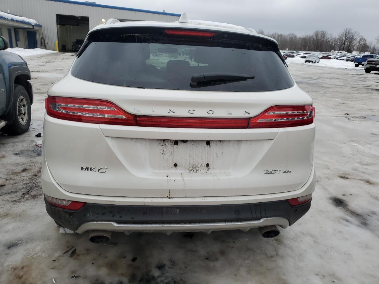 2017 Lincoln MKC VIN 5LMCJ1D95HUL32196 Copart auction photo, side damage thumbnail 6