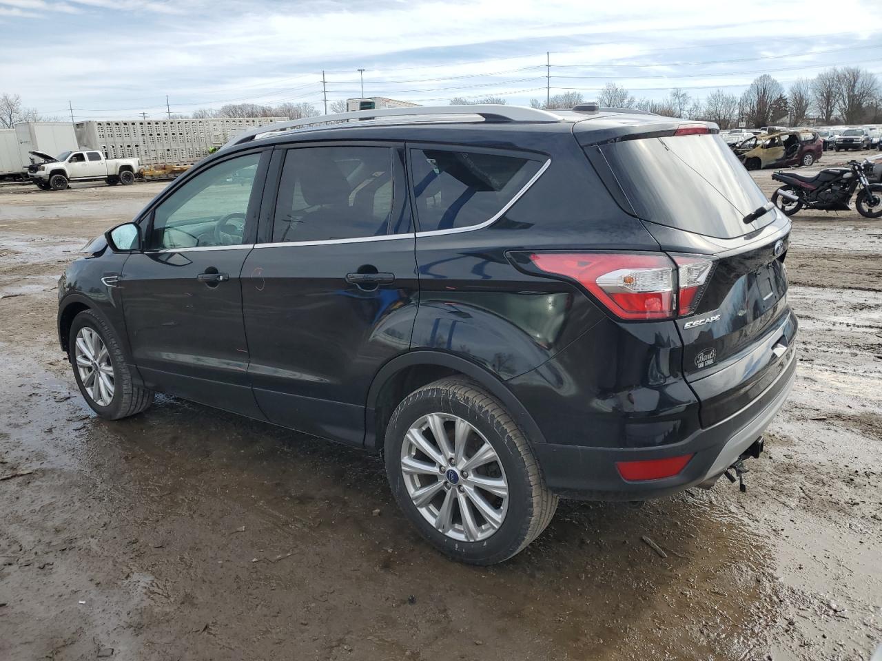 2017 Ford Escape VIN 1FMCU0JD5HUD75210 Copart auction photo, front end damage thumbnail 2
